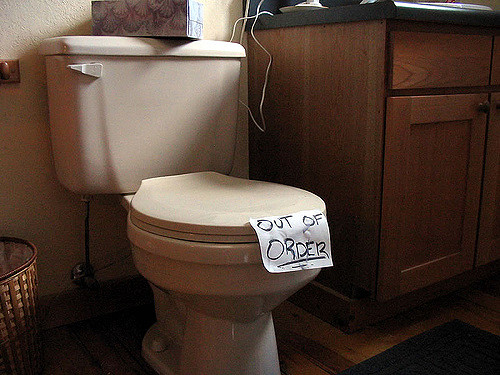 What to Do When the Toilet is Overflowing