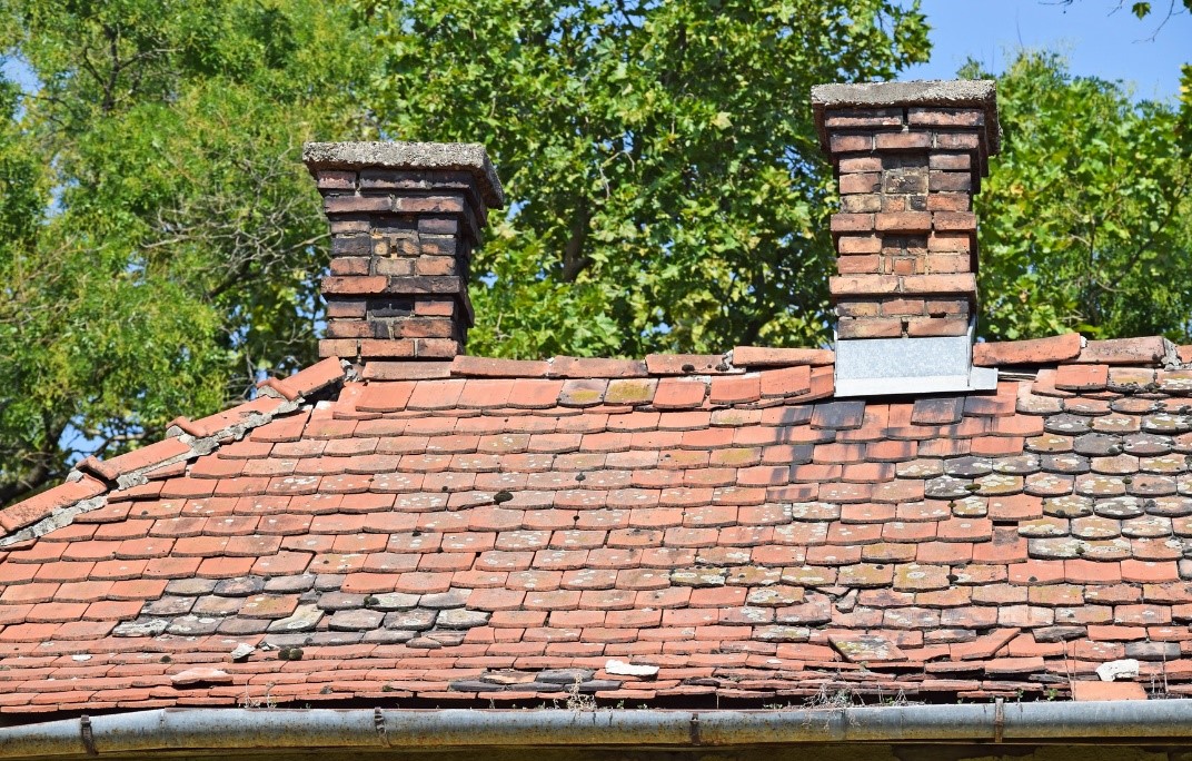 How to Find a Chimney Leak and 6 Ways to Fix It