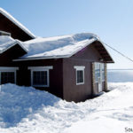 raking-snow-from-roof
